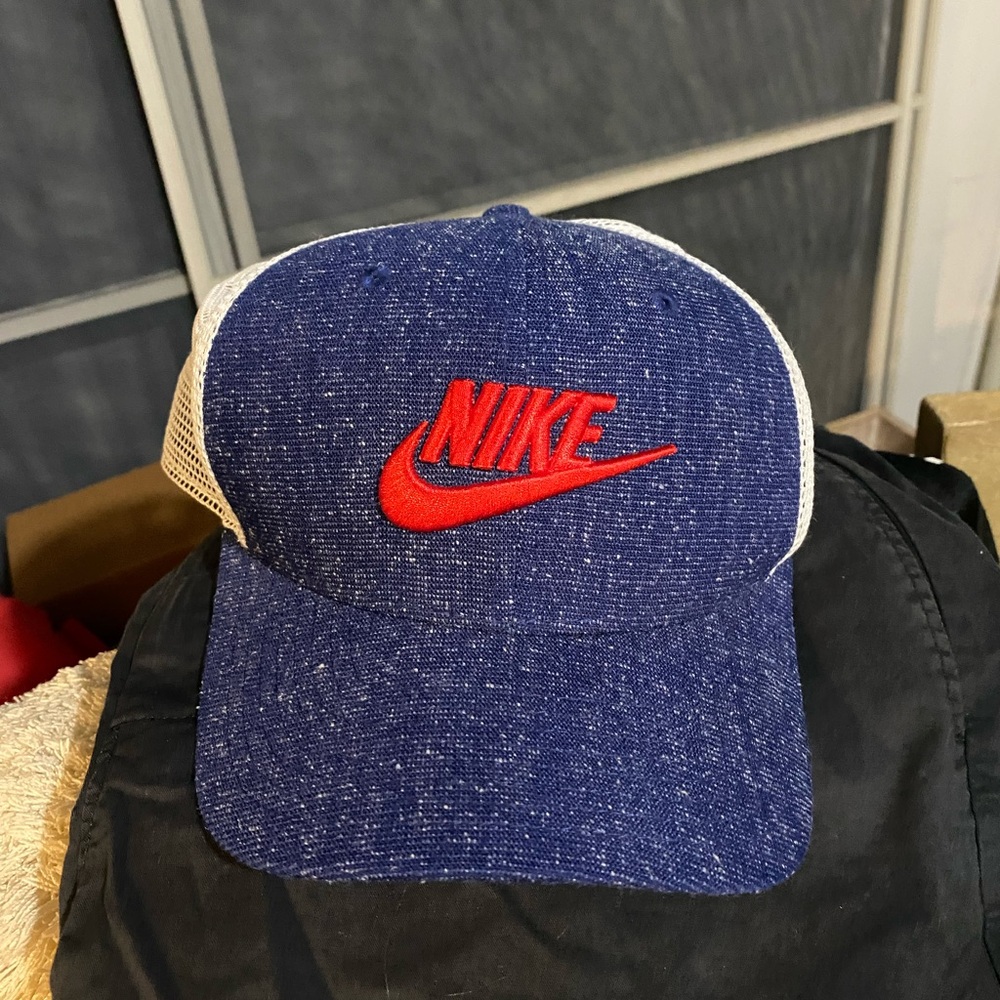 Nike snapback hat